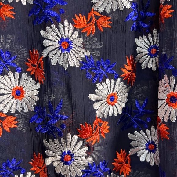 Anthropologie x Ella Moss Daisy Embroidered Top - Picture 7 of 8